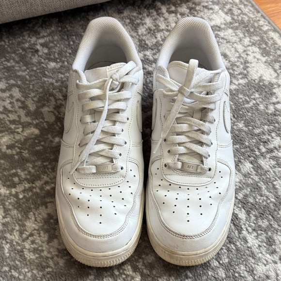 Nike Air Force 1 '07 Men’s Size 11 - Picture 7 of 10